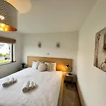 Sea Whispers - My Charming Costal Retreat In Villa