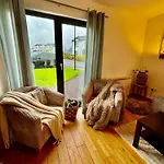 Villa Sea Whispers - My Charming Costal Retreat In *