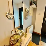 Sea Whispers - My Charming Costal Retreat In *