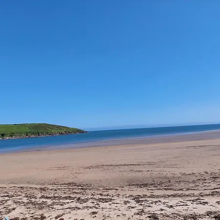 فيلة Sea Whispers - My Charming Costal Retreat In *