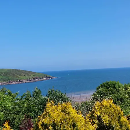 Sea Whispers - My Charming Costal Retreat In