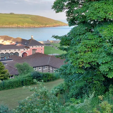 Sea Whispers - My Charming Costal Retreat In *