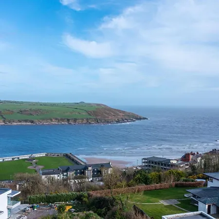 Sea Whispers - My Charming Costal Retreat In Villa *