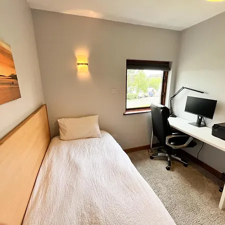Happy Sandy Feet: Cozy Seaside Retreat In *