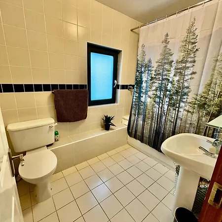 Villa Happy Sandy Feet: Cozy Seaside Retreat In Youghal