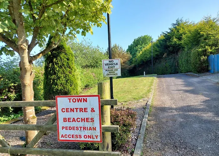 Sea Whispers - My Charming Costal Retreat In Вилла