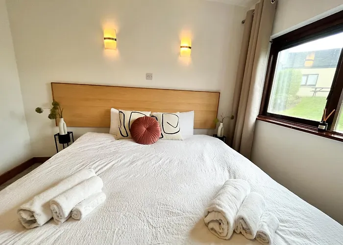 Sea Whispers - My Charming Costal Retreat In * Youghal